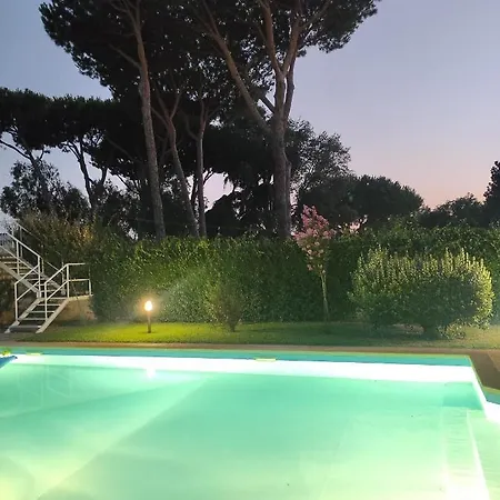 Con Piscina Circeo - Sabaudia * 博尔戈蒙特内罗